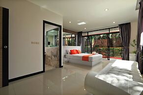 Nai Harn Condominium