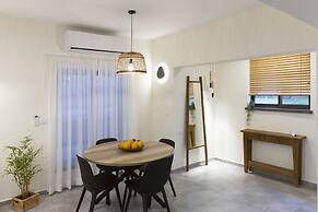 AirTLV Sirkin Apartment