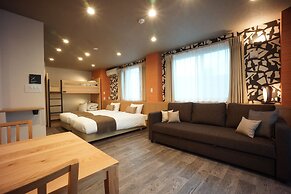 WIRES HOTEL James zaka