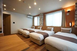 WIRES HOTEL James zaka