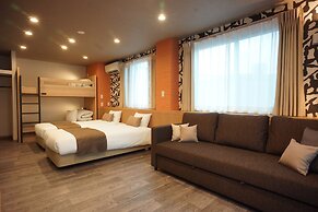 WIRES HOTEL James zaka