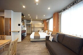 WIRES HOTEL James zaka