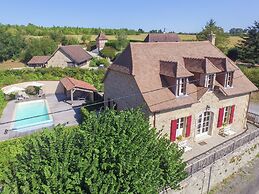 Luxury Villa With Swimming Pool