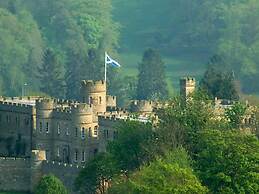 Attractive Cottage in Garden Grounds