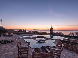 Beautiful Villa Near Sea in Peloponnese