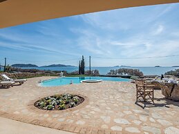 Beautiful Villa Near Sea in Peloponnese