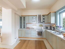 Beautiful Villa Near Sea in Peloponnese