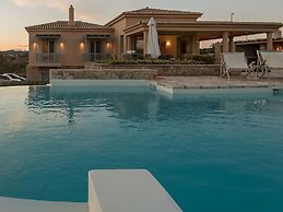 Luxurious Villa in Peloponnese With Pool