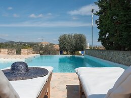 Luxurious Villa in Peloponnese With Pool