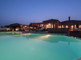 Luxurious Villa in Peloponnese With Pool