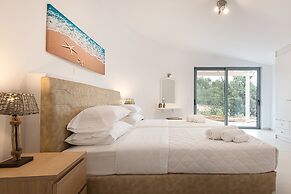 Villa in Peloponnese With Pool