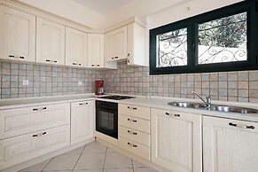 Outstanding Villas in Pera Melana near Kissakas Beach