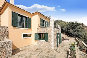 Outstanding Villas in Pera Melana near Kissakas Beach