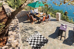 Outstanding Villas in Pera Melana near Kissakas Beach