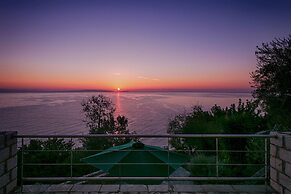 Outstanding Villas in Pera Melana near Kissakas Beach