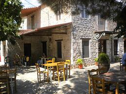 Welcoming Holiday Home With Garden in Leonidio