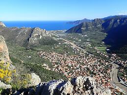 Welcoming Holiday Home With Garden in Leonidio