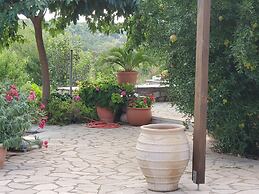 Welcoming Holiday Home With Garden in Leonidio