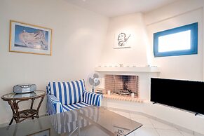 Coastal Villa Near Pristine Kissakas Beach