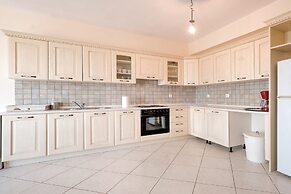 Coastal Villa Near Pristine Kissakas Beach