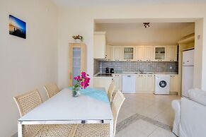 Serene Villa in Pera Melana near Sea