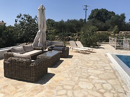 Luxurious Villa in Peloponnese