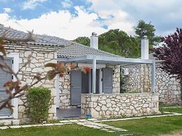 Welcoming Villa near Sea in Agrilia