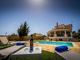 Grand Villa on top of a Hill With Private Pool