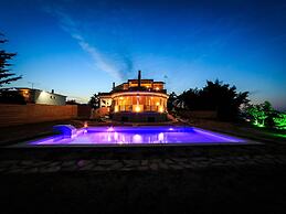 Grand Villa on top of a Hill With Private Pool