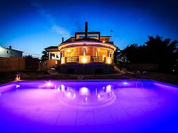 Grand Villa on top of a Hill With Private Pool