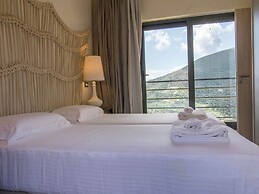 Modern Villa With Private Pool in Sivota