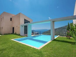Modern Villa With Private Pool in Sivota