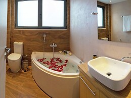 Beautiful Villa With Private Pool