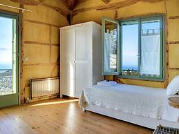 Charming, Warm Vacation Home, Private Pool, Privacy and Seaview, West 