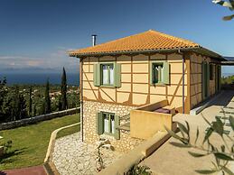 Charming, Warm Vacation Home, Private Pool, Privacy and Seaview, West 