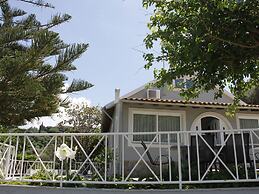 Spacious Villa on Sea in Corfu