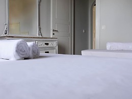 Spacious Villa on Sea in Corfu