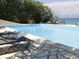 Spacious Villa on Sea in Corfu