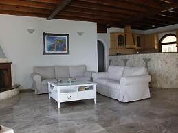 Spacious Villa on Sea in Corfu