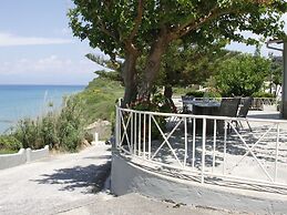 Spacious Villa on Sea in Corfu