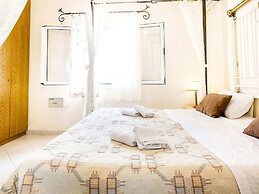 Spacious Apartment in Paleokastrites