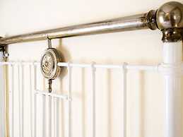 Spacious Apartment in Paleokastrites