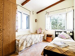 Spacious Apartment in Paleokastrites