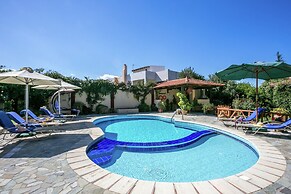 Villa With Outdoor Terrace and Pool