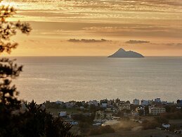 New Beautiful Complex With Villas and App, Big Pool, Sea Views, SW Cre