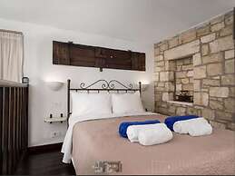 Beautiful Villa Near Sea in Kamilari