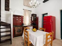 Beautiful Villa Near Sea in Kamilari