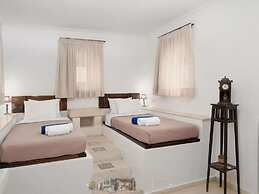 Beautiful Villa Near Sea in Kamilari