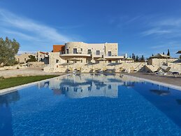 New Beautiful Complex With Villas and App, Big Pool, Stunning Views, S