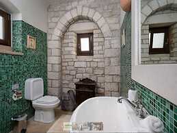 New Beautiful Complex With Villas and App, Big Pool, Stunning Views, S